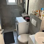 House 82 * Врси